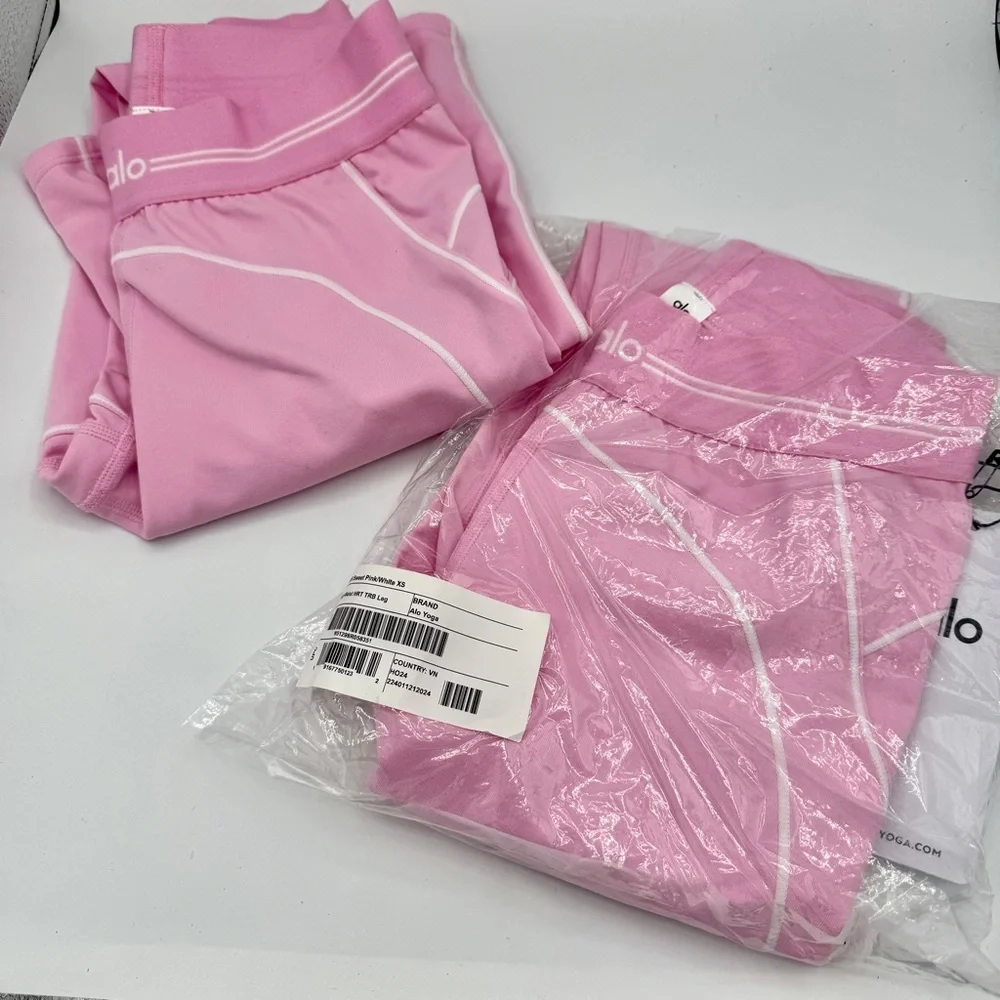 NWT Alo Airbrush High-Wasted Heart Throb Legging in Sweet Pink Yoga Brand new - Picture 12 of 16